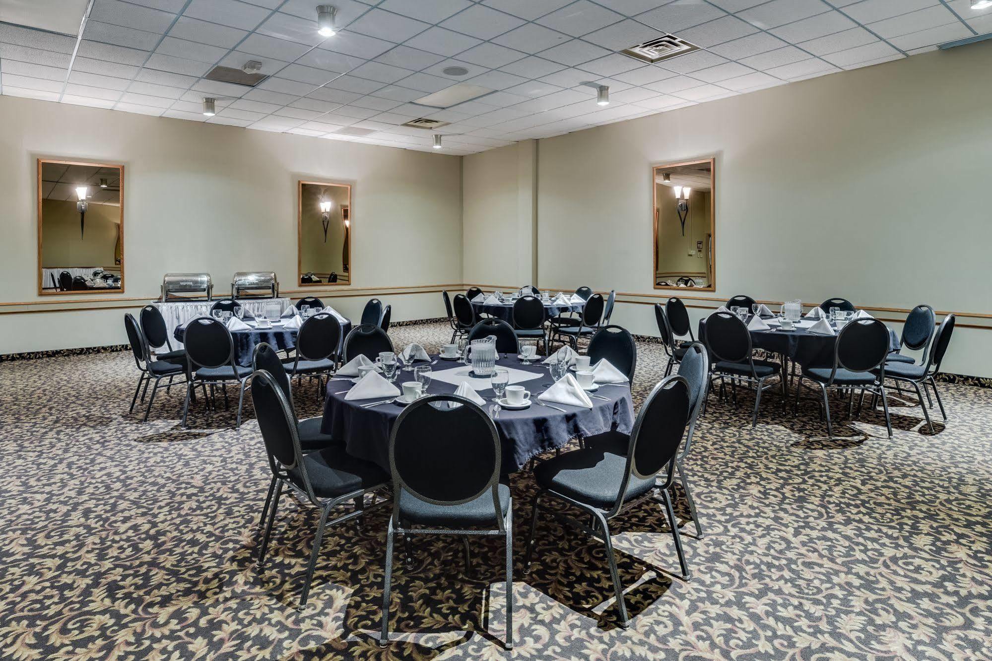 Heritage Inn Hotel & Convention Centre - Moose Jaw Luaran gambar